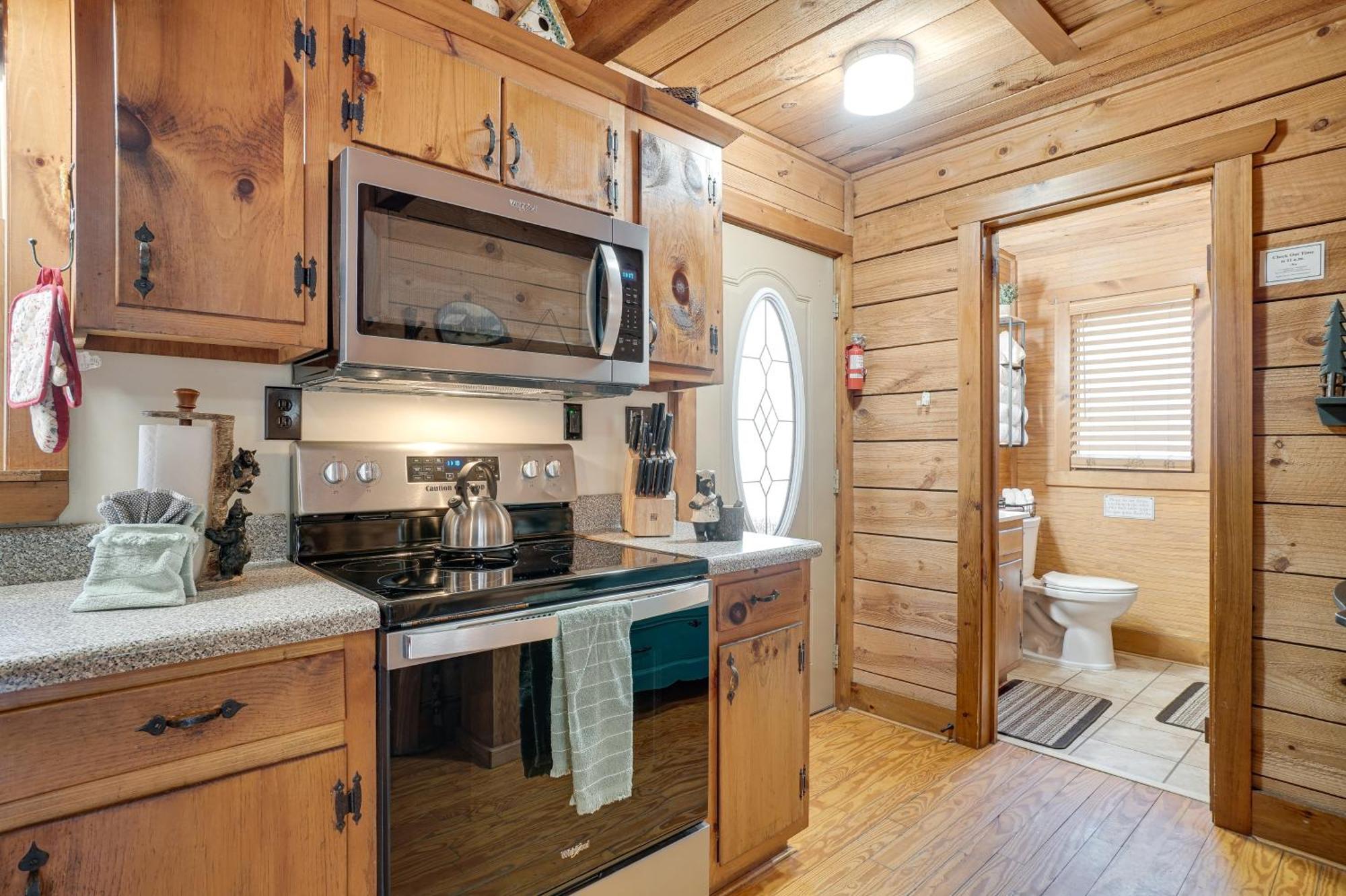 Secluded Family Retreat In Dahlonega With Hot Tub! Villa Exterior photo